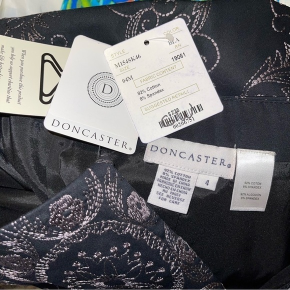 NWT Don Caster Embroidered Skirt Size 4 - Picture 5 of 6